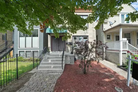 2232 W Foster Ave, Chicago, IL 60625