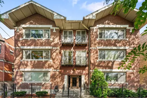 842 E 40th St #2W, Chicago, IL 60653