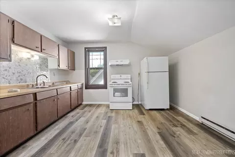 344 Cedar St, Aurora, IL 60506 photo 3