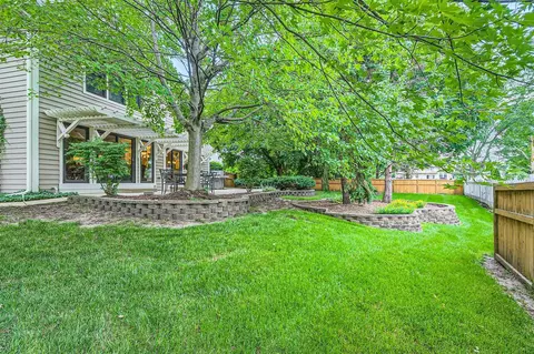 Exterior - 1798 Kelley Dr, Hoffman Estates, IL 60192 photo 4 of 7