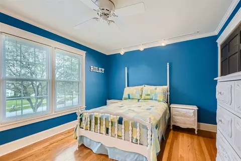 Bedroom - 1798 Kelley Dr, Hoffman Estates, IL 60192 photo 3 of 4
