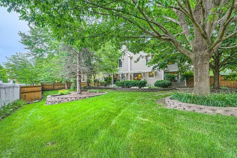 Exterior - 1798 Kelley Dr, Hoffman Estates, IL 60192 photo 5 of 7