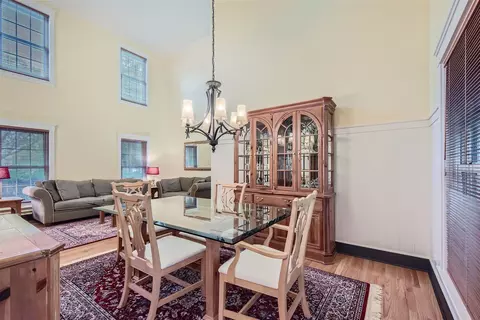 Dining - 1798 Kelley Dr, Hoffman Estates, IL 60192 photo 2 of 4