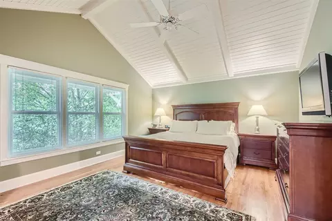 Bedroom - 1798 Kelley Dr, Hoffman Estates, IL 60192 photo 1 of 4