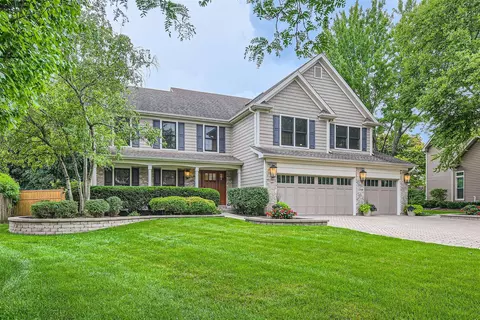 Exterior - 1798 Kelley Dr, Hoffman Estates, IL 60192 photo 6 of 7