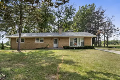 9560 S Carls Dr, Plainfield, IL 60585 photo 2