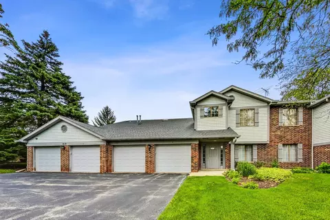 1610 W Partridge Ct #2, Arlington Heights, IL 60004