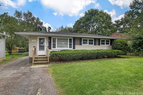 4809 W Shore Dr, Mchenry, IL 60050 photo 2