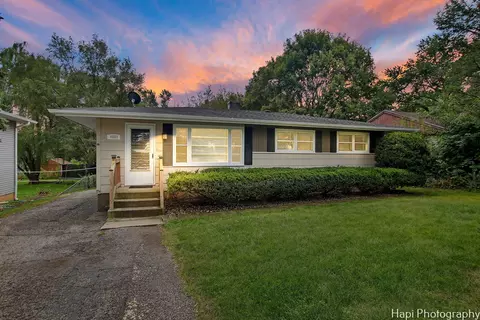 4809 W Shore Dr, Mchenry, IL 60050