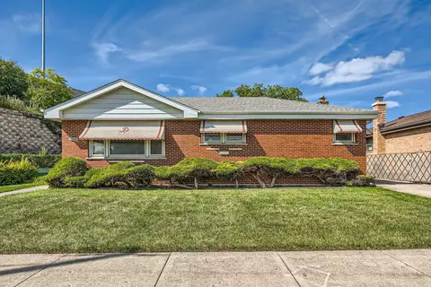 9722 Florence Ave, Schiller Park, IL 60176