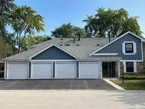 1152 Northbury Ln #A1, Wheeling, IL 60090