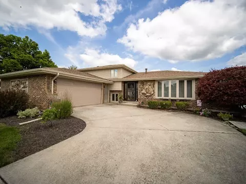 12034 W Somerset Rd, Orland Park, IL 60467