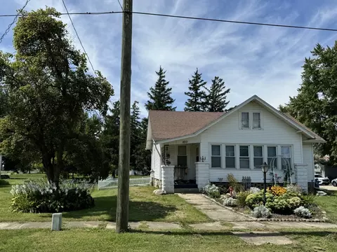 200 S John St, Sublette, IL 61367 photo 2