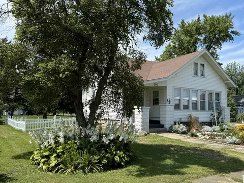 200 S John St, Sublette, IL 61367