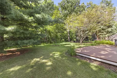 Exterior - 5502 Ter Maat Ct, Roscoe, IL 61073 photo 7 of 8