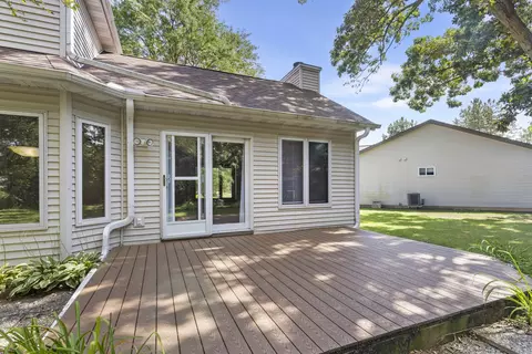 Exterior - 5502 Ter Maat Ct, Roscoe, IL 61073 photo 5 of 8