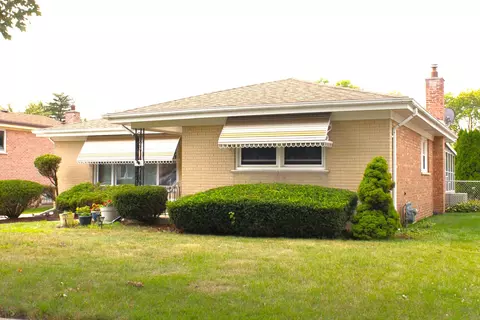 9628 S Mayfield Ave, Oak Lawn, IL 60453