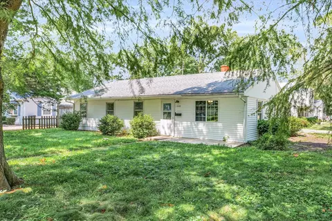 1008 E Delaware Ave, Urbana, IL 61801