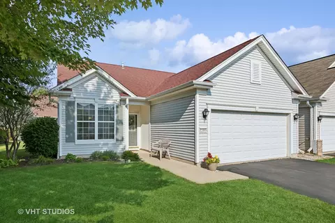 12493 Castle Rock Dr, Huntley, IL 60142