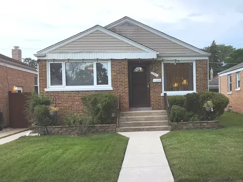 706 22nd Ave, Bellwood, IL 60104