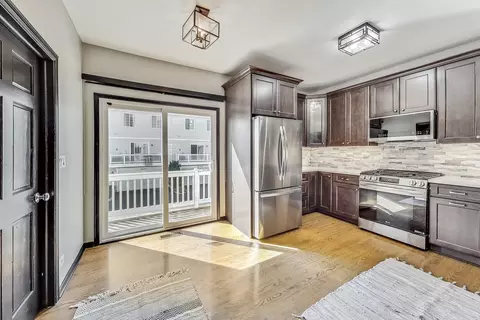 9387 Harrison St, Des Plaines, IL 60016 photo 8