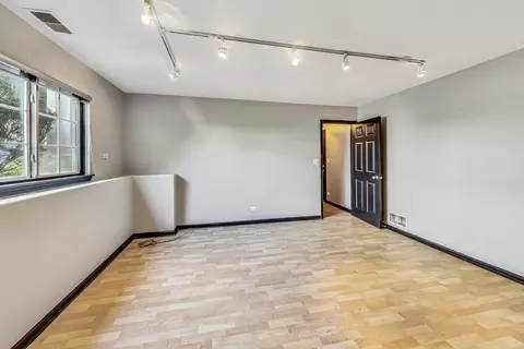 9387 Harrison St, Des Plaines, IL 60016 photo 25