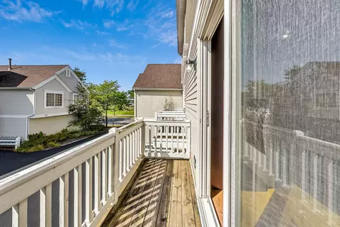 9387 Harrison St, Des Plaines, IL 60016 photo 12