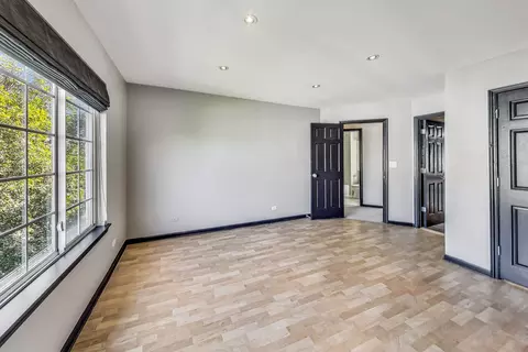 9387 Harrison St, Des Plaines, IL 60016 photo 15