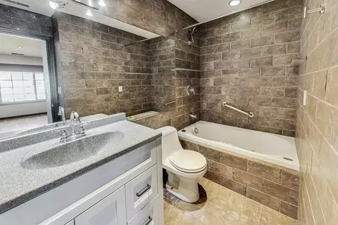 9387 Harrison St, Des Plaines, IL 60016 photo 16