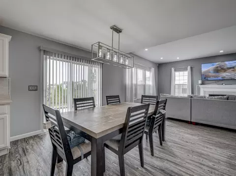 Dining - 7503 Rosewind Dr, Plainfield, IL 60586 photo 1 of 4