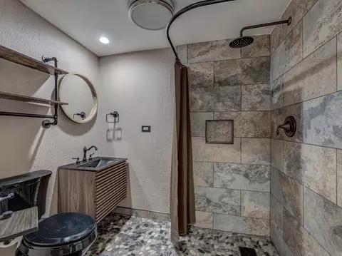 Bath - 7503 Rosewind Dr, Plainfield, IL 60586 photo 5 of 5