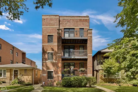 5526 W Edmunds St #2, Chicago, IL 60630
