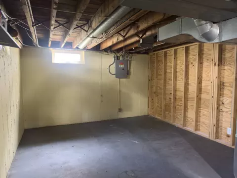 Other - 525 Sunset Dr, Elgin, IL 60123 photo 3 of 5