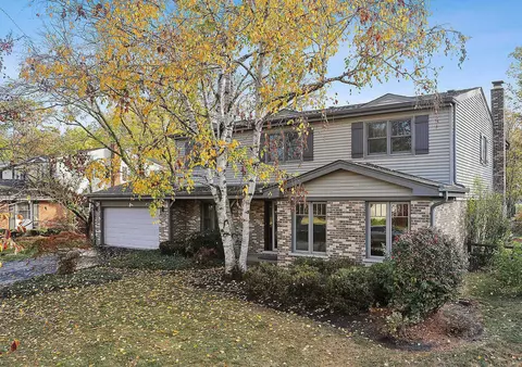 1739 Ivy Ln, Northbrook, IL 60062