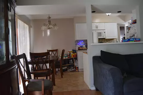 1319 Exeter Ct #0, Wheeling, IL 60090 photo 5