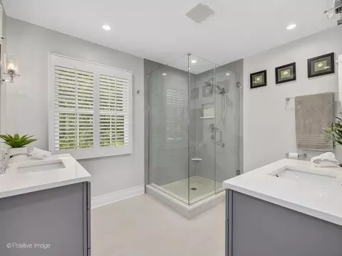 6320 Raleigh Rd, Willowbrook, IL 60527 photo 17