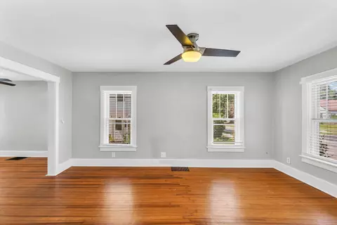 Living - 1611 E Taylor St E, Bloomington, IL 61701 photo 1 of 7
