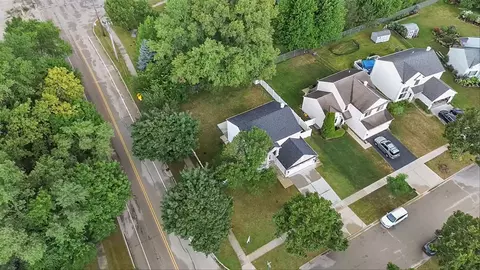 502 Ivory Ln, Bartlett, IL 60103 photo 32