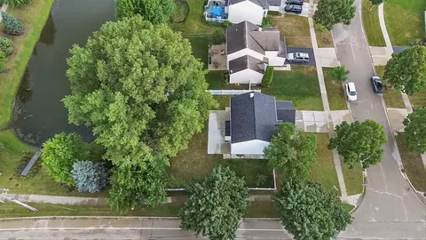 502 Ivory Ln, Bartlett, IL 60103 photo 31