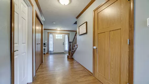 916 Brandy Bend Rd, Roscoe, IL 61073 photo 4