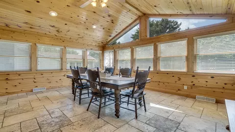916 Brandy Bend Rd, Roscoe, IL 61073 photo 15