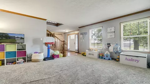 916 Brandy Bend Rd, Roscoe, IL 61073 photo 6