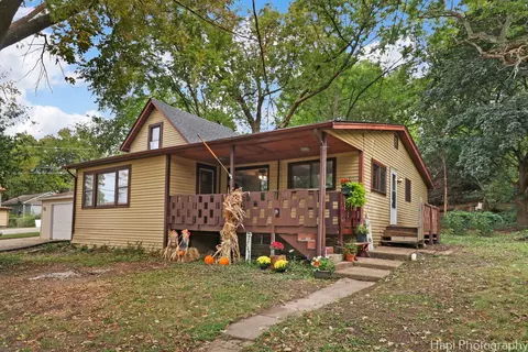 57 Marvin St, Fox Lake, IL 60020
