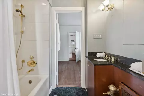 70 E Cedar St #9W, Chicago, IL 60611 photo 15