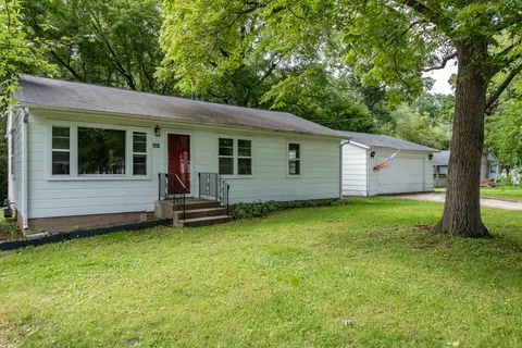 320 Kirkwood Ave, Winthrop Harbor, IL 60096