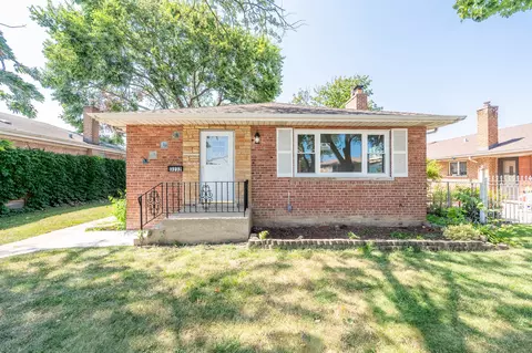 3232 Edgington St, Franklin Park, IL 60131