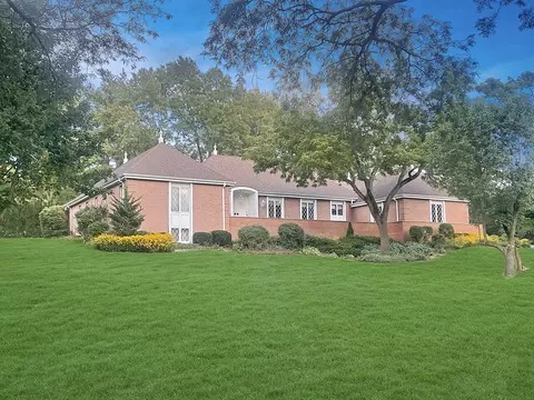 21375 N Middleton Dr, Kildeer, IL 60047