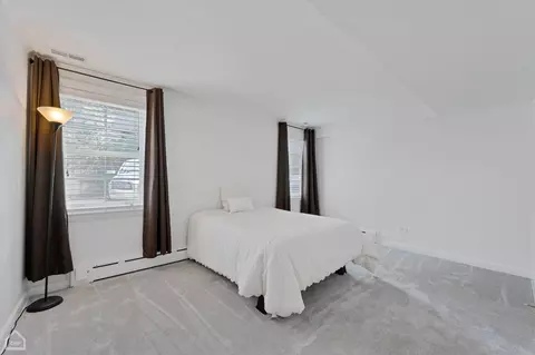2240 Central St #1G, Evanston, IL 60201 photo 9
