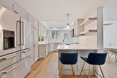 2240 Central St #1G, Evanston, IL 60201 photo 7