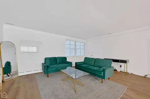 2240 Central St #1G, Evanston, IL 60201 photo 3